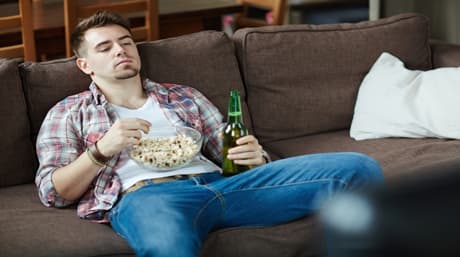 Couchlock after smoking weed? 6 ways to prevent it!